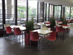 Hauptbibliothek, Cafeteria mit Terrasse